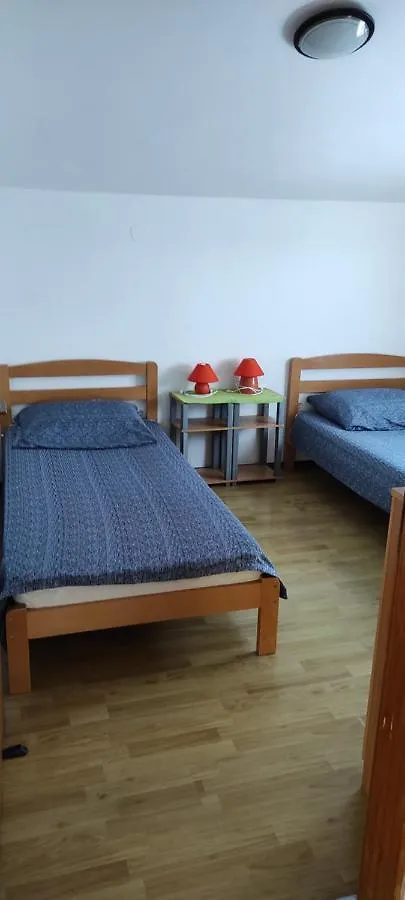 Apartmani Mira Tresk Otok Vir 0*,  Chorwacja